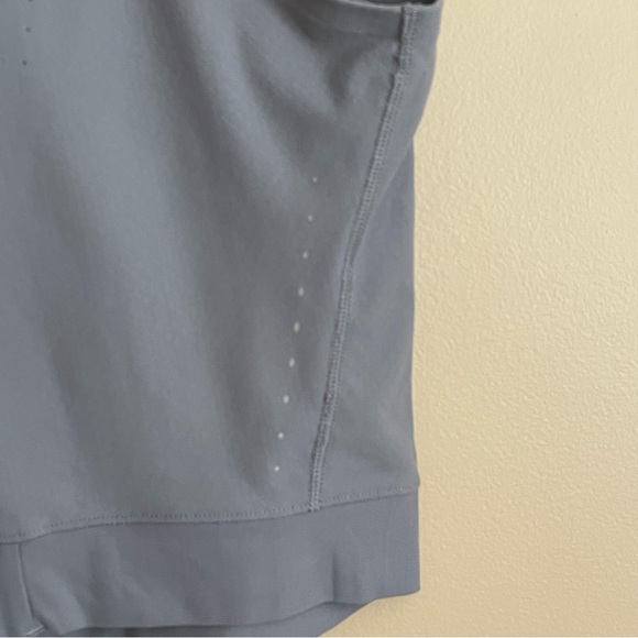Lululemon Cropped Racerback Tank Gray Approximately Size 4* See Measurements - Picture 6 of 6